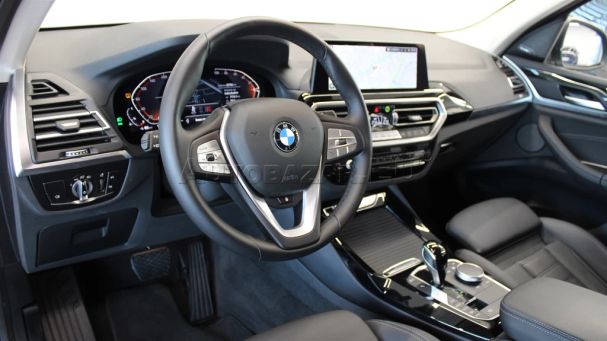 BMW X3 xDrive20i 135 kW image number 1