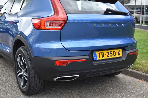 Volvo XC40 T4 AWD 140 kW image number 13