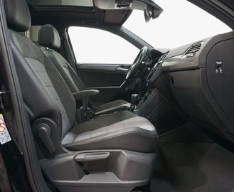 Car image 36