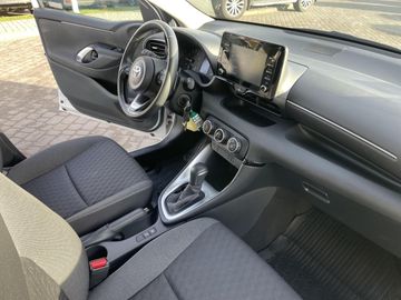 Car image 15