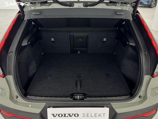 Volvo C40 Recharge AWD 300 kW image number 6