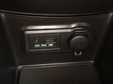 Car image 33