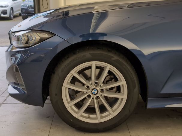 BMW 320i 135 kW image number 5