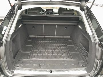 Car image 36