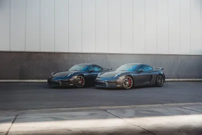 Car image 3