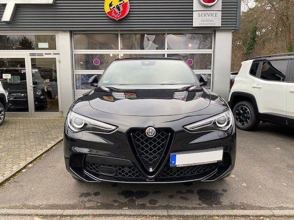 Alfa Romeo Stelvio V6 2.9 Bi-Turbo Quadrifoglio 375 kW image number 3