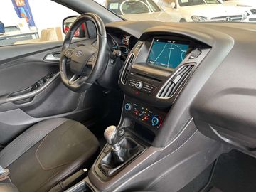 Car image 37