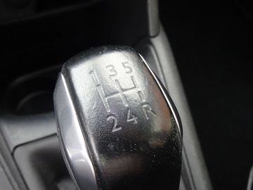 Car image 26