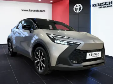 Car image 18