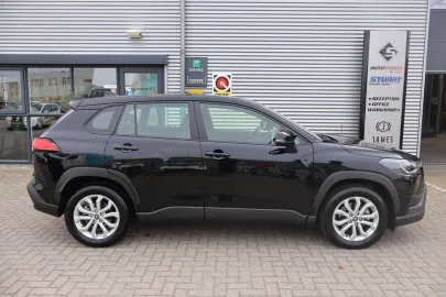 Car image 4