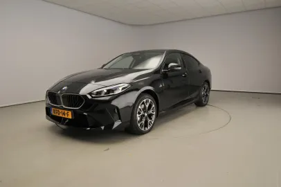 Car image 37
