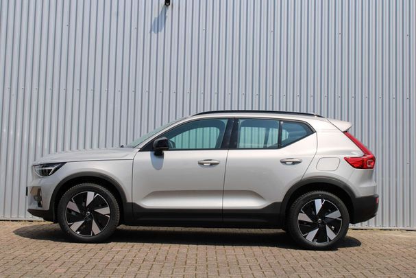 Volvo XC40 Single Motor Essential 175 kW image number 4