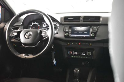 Car image 26