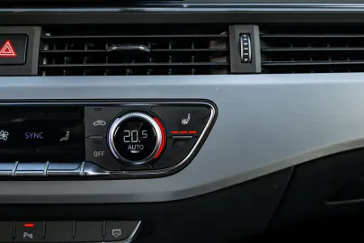Car image 33
