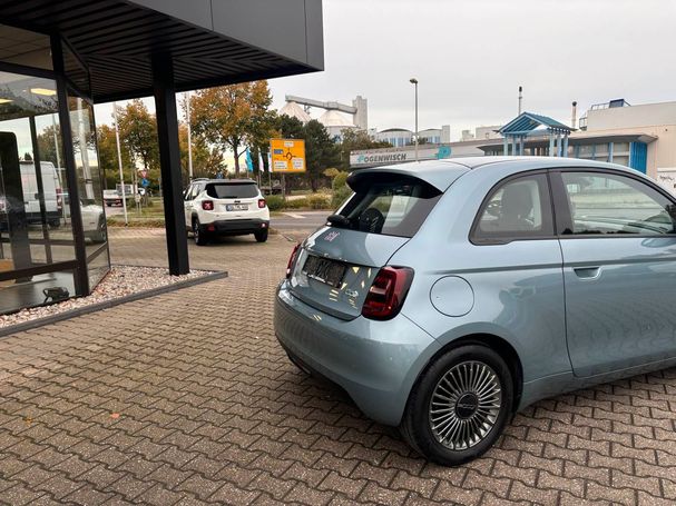 Fiat 500 e Action 70 kW image number 2