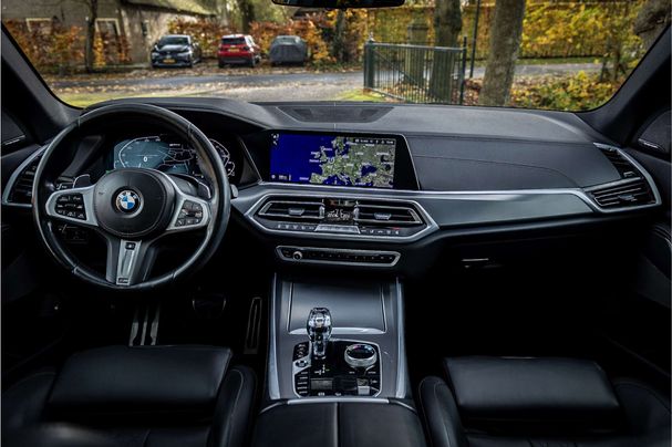 BMW X5 45e xDrive 293 kW image number 8