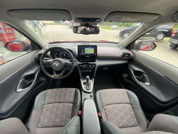 Car image 12