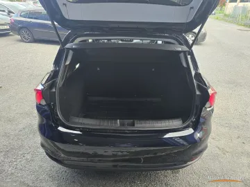 Car image 33