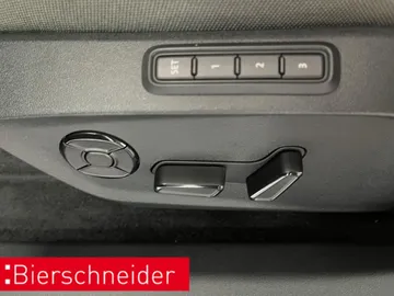 Car image 34