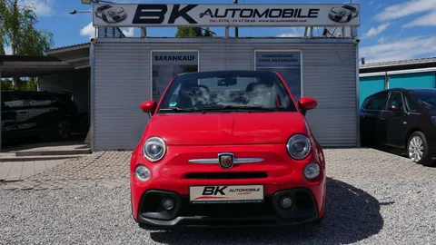 Car image 2