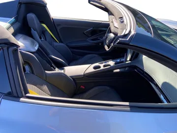 Car image 26