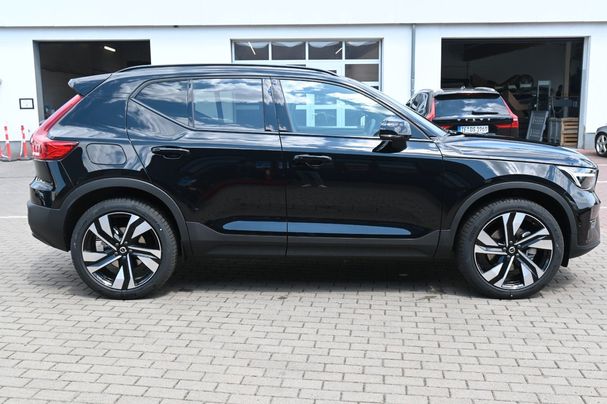 Volvo XC40 AWD B4 145 kW image number 6