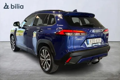 Car image 4