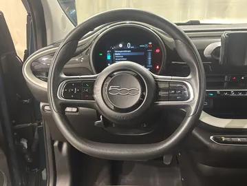 Car image 15
