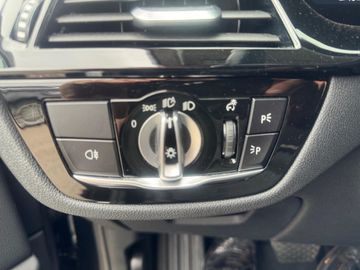 Car image 36