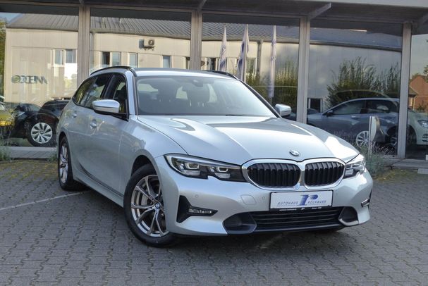 BMW 330i Touring 190 kW image number 2