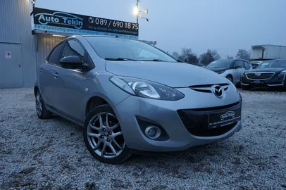 Car image 2