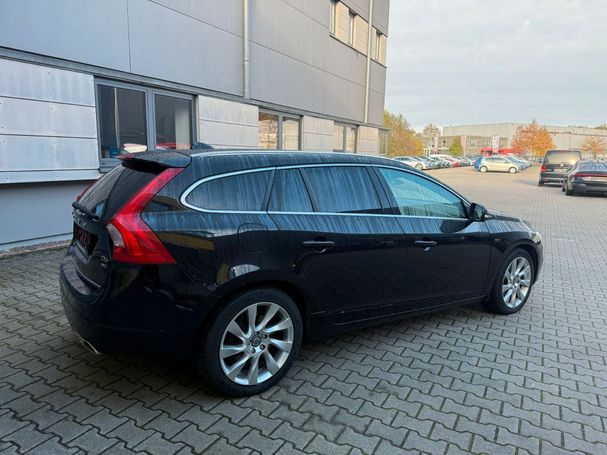 Volvo V60 AWD 206 kW image number 6