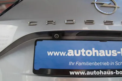 Car image 30