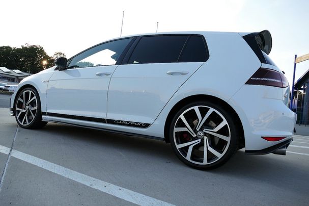 Volkswagen Golf GTI DSG Clubsport 195 kW image number 4