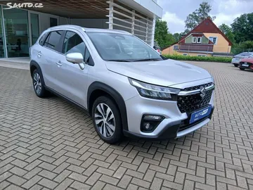 Car image 3