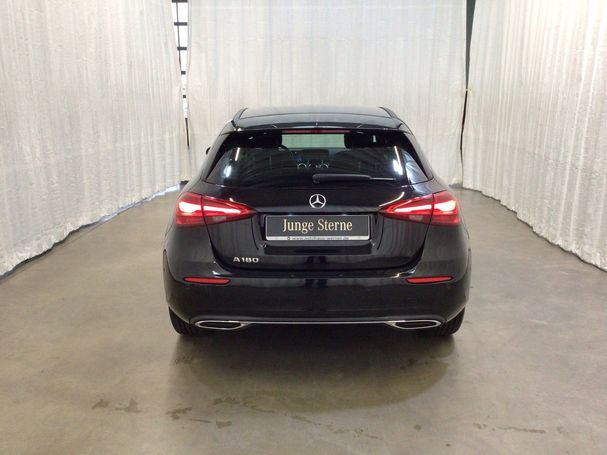 Mercedes-Benz A 180 100 kW image number 4