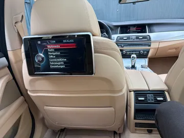 Car image 33