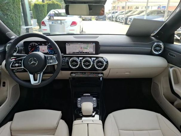 Mercedes-Benz CLA 180 100 kW image number 11