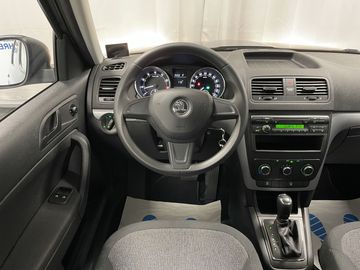 Car image 13