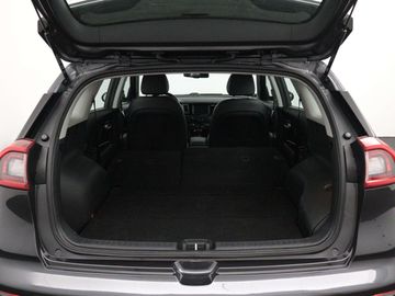 Car image 33