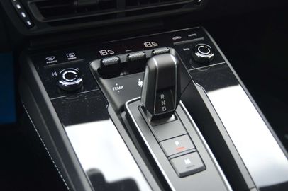 Car image 33