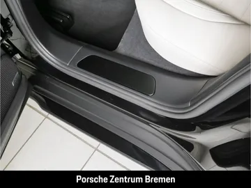 Car image 45