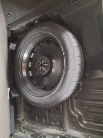Car image 35