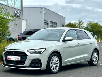 Car image 27