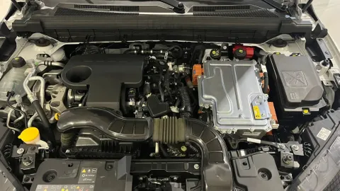 Car image 30