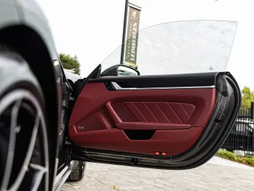 Car image 44