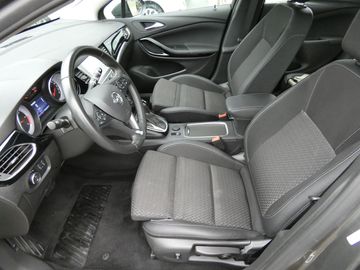 Car image 9