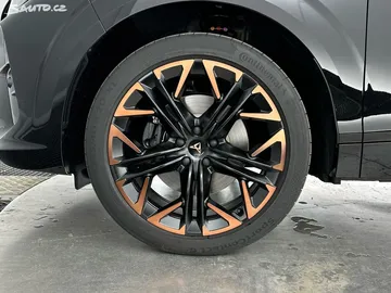 Car image 34