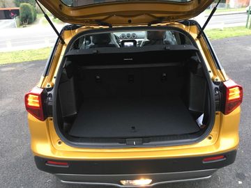 Car image 6