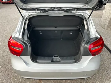 Car image 34